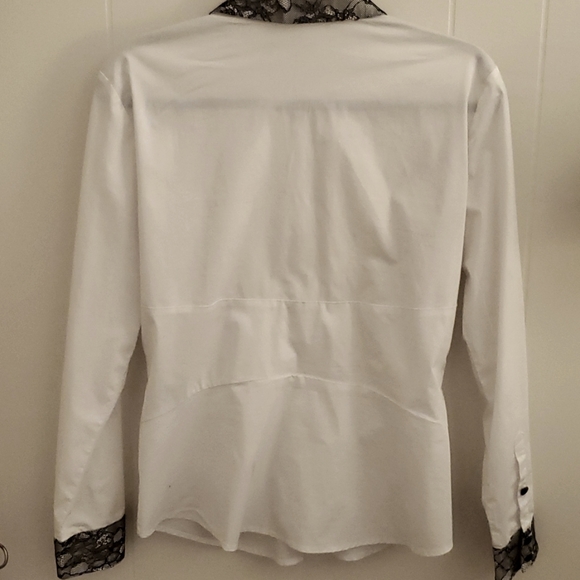 NY & Co blouse with ruching size Med - Picture 5 of 6